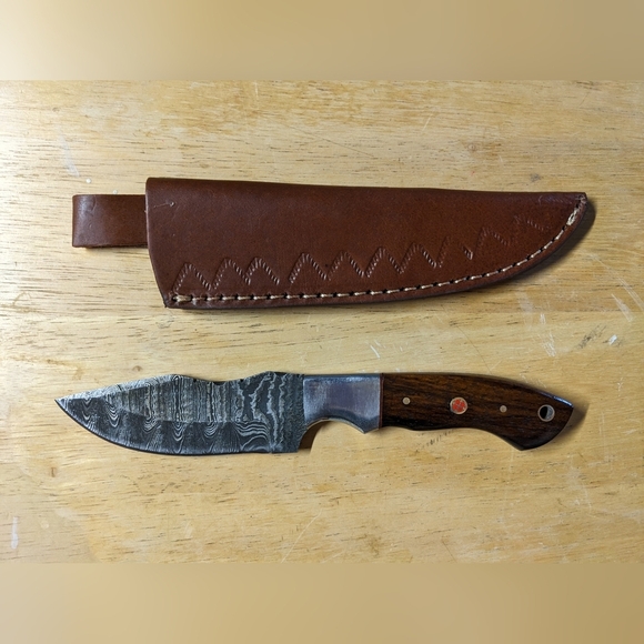 unbranded Other - Damascus steel blade men's hunting skinner knife, T1-E